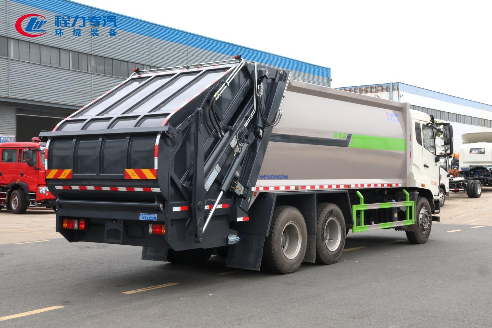 Sinotruk HOWO 6×4 25-Ton Rear-Tandem Garbage Compactor Truck Sinotruk HOWO 6×4 25-Ton Rear-Tandem Garbage Compactor Truck