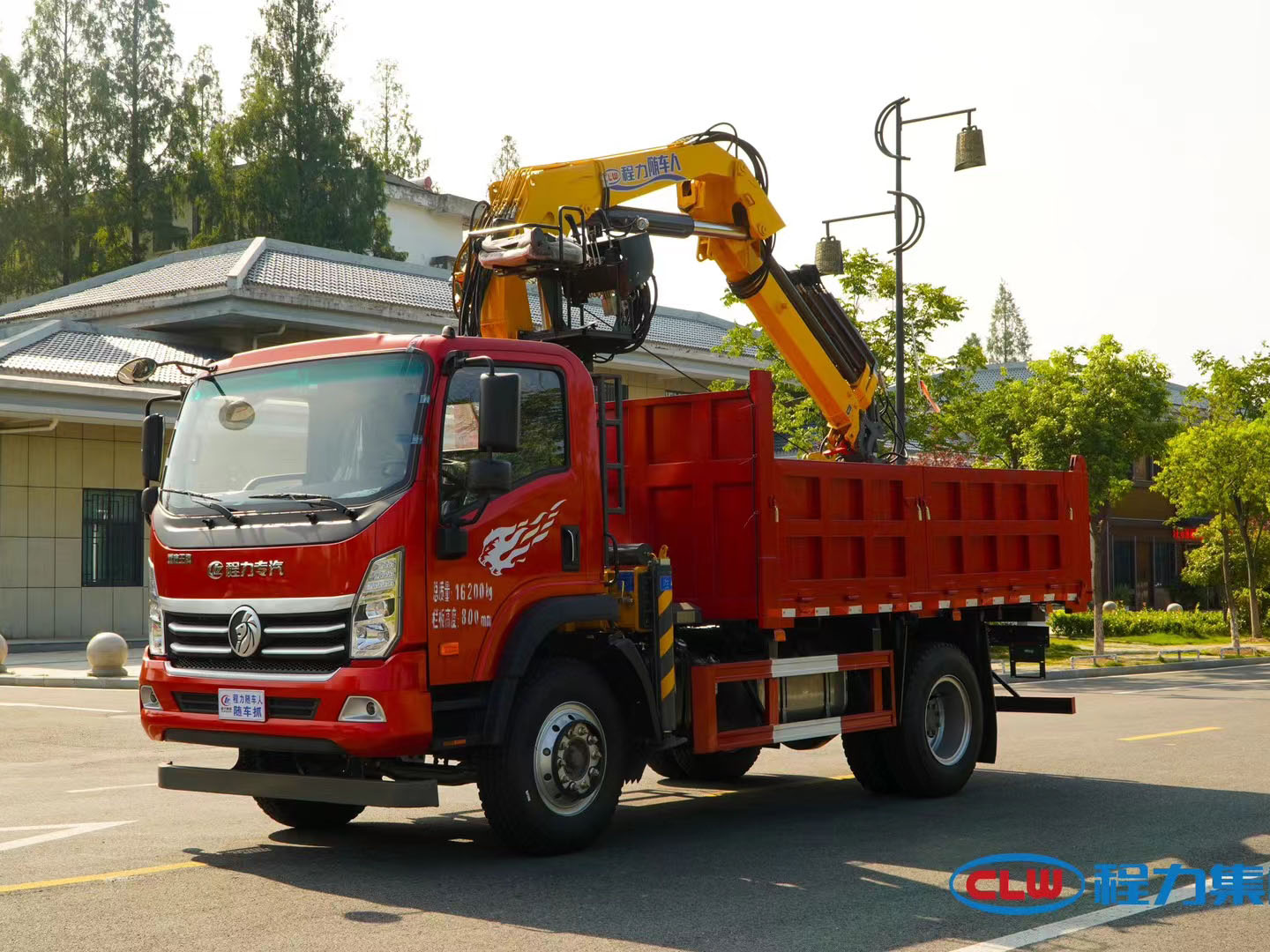 Sinotruk Wangpai Truck-Mounted Crane with Grapple (5–6.3 t) — Chengli Series Sinotruk Wangpai Truck-Mounted Crane with Grapple (5–6.3 t) — Chengli Series